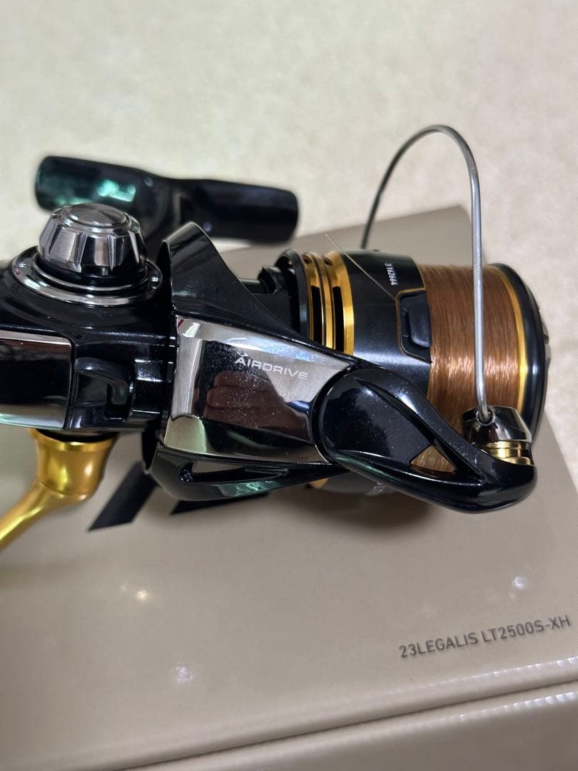 ほぼ新品DAIWA 23LEGALIS LT2500S-XH