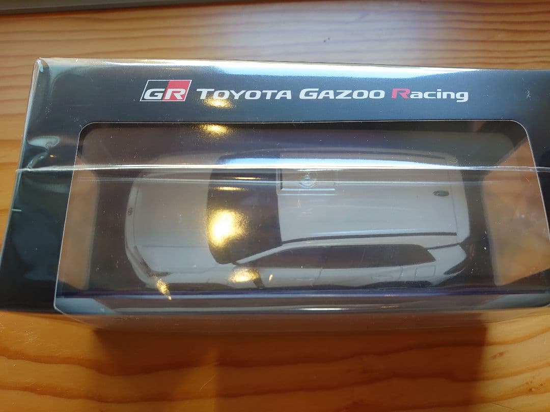 【GRスポーツ】新型RAV4　GRスポーツ　プラチナホワイトパールマイカ