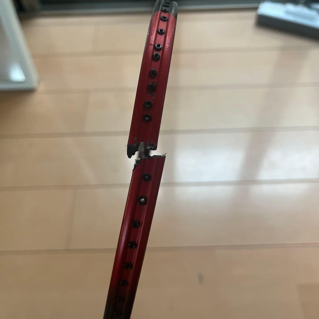 ジャンク品　ナノフレア700 レッド4UG5 グリーン4UG6 ヨネックス