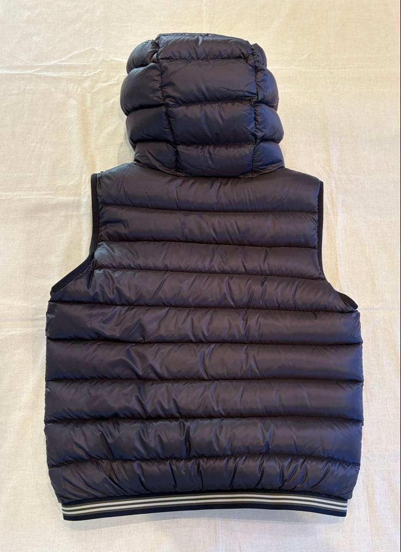 MONCLER フード付きダウンベスト ネイビー　モンクレール