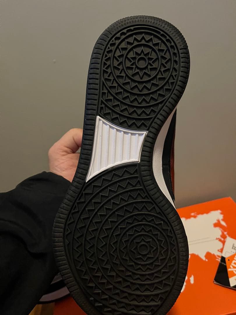 Nike バスケットボールシューズ グレー/ブラック/レッド
