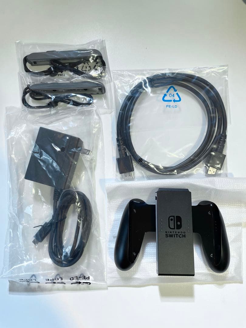 【美品】Nintendo Switch 有機ELモデル ストア版　保護フィルム付