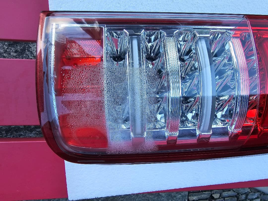 valenti ヴァレンティ ジュエルLEDテールランプTRAD　ハイエース