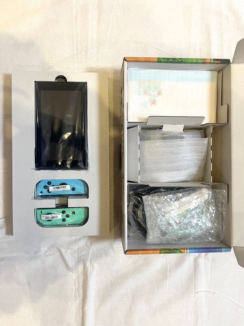 【送料込】Nintendo Switch あつまれ どうぶつの森　本体