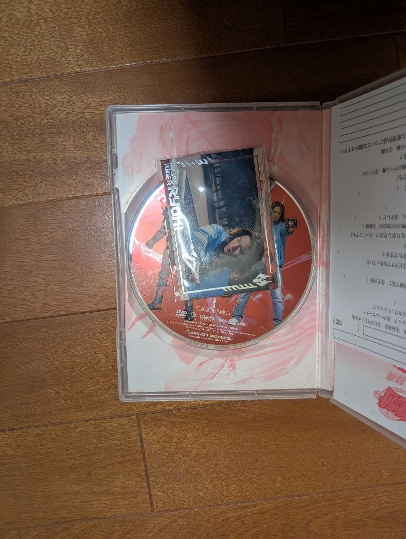 【期間限定値下げ！】仮面ライダー龍騎DVD14本セット＆特製カードフォルダ