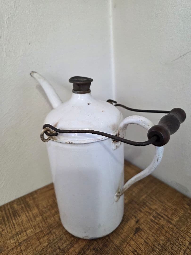 Z*i様 激レア　給油缶　ビンテージストーブ　石油ストーブ　琺瑯製