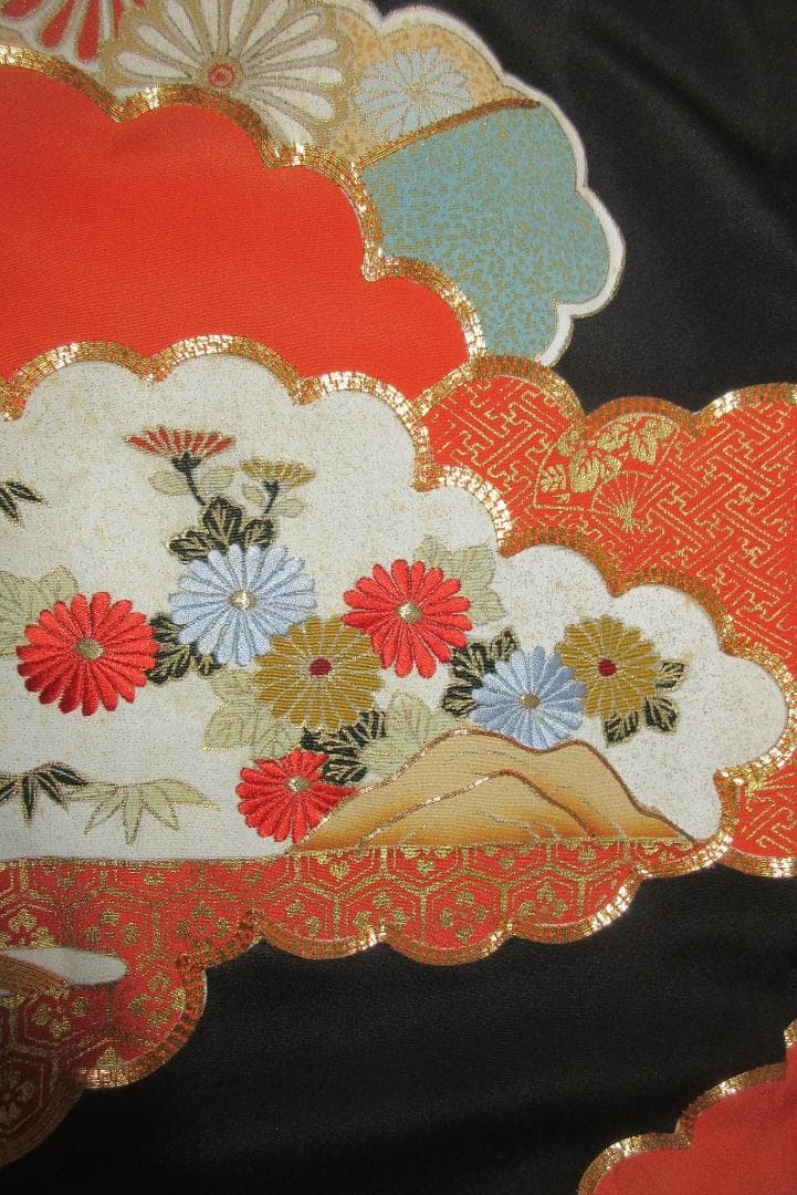 留袖リメイク 花柄　金糸刺繍 ロングドレス シルク　ウエストリボン紐付 かぶり