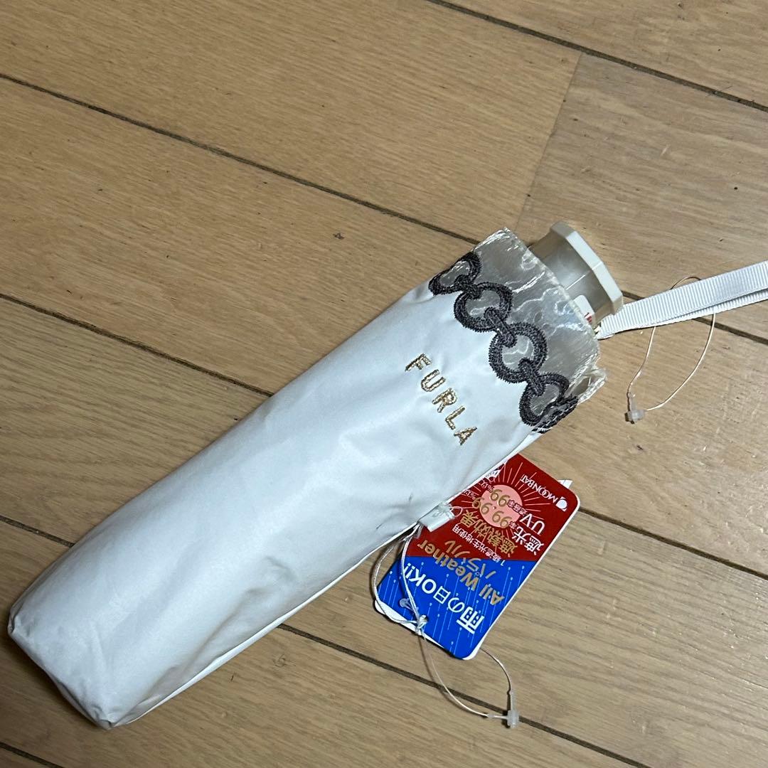 新品未使用　フルラ　晴雨兼用　日傘　遮光　軽量　スライド式　チェーン柄