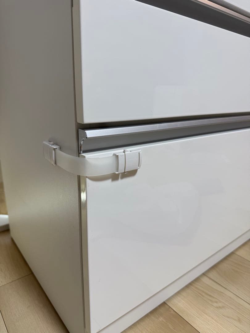 ニトリ　キッチンカウンター　食器棚