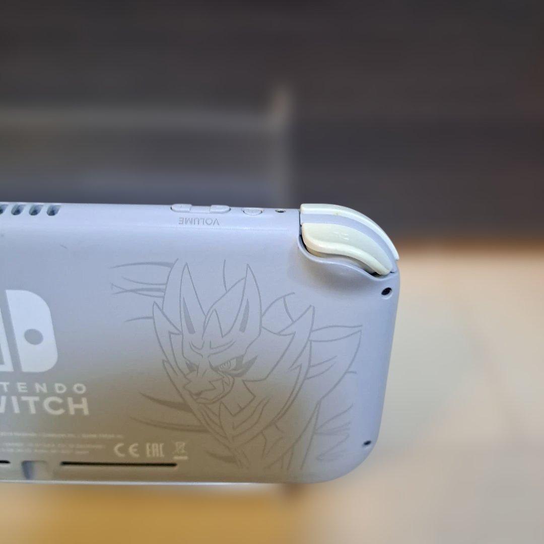 NINTENDO SWITCH LITE ザ…本体、箱、充電器、おまけ付き