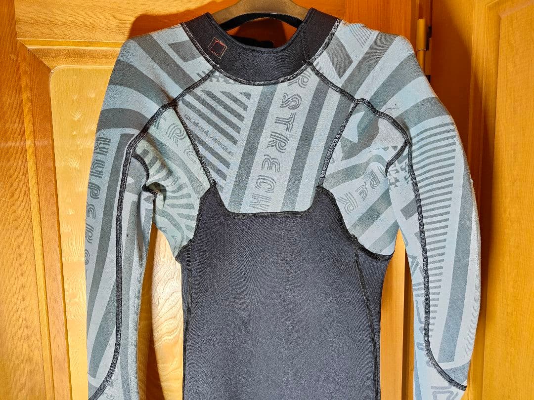 【良品】QUIKSILVER　正規品　高級ウェットスーツ　ストレッチフルスーツ