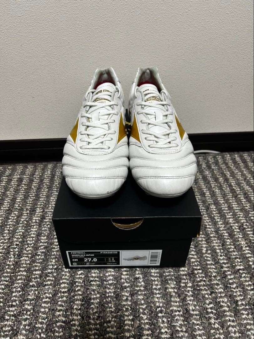 モレリア2Japan ホワイト／ゴールド27.0 MIZUNO