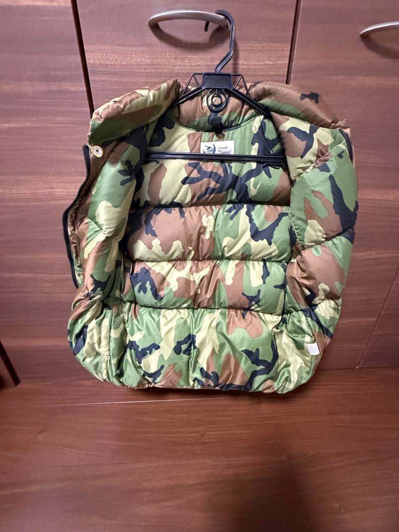 美品 Crescent Down Works ダウンベスト