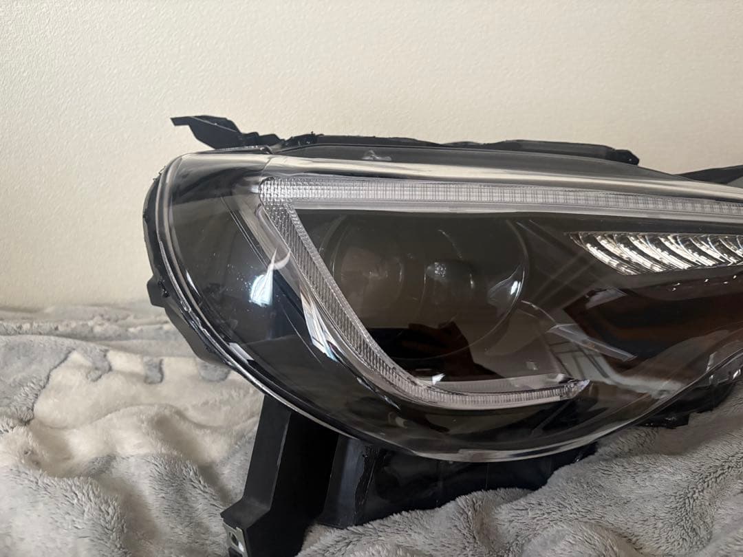 【美品】86 VLAND ヘッドライト LED brz zn6 zc6