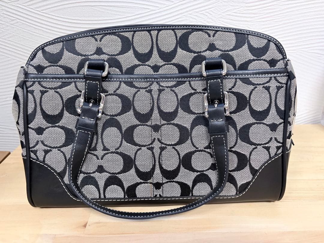 COACH シグネチャーハンドバッグ　ブラック