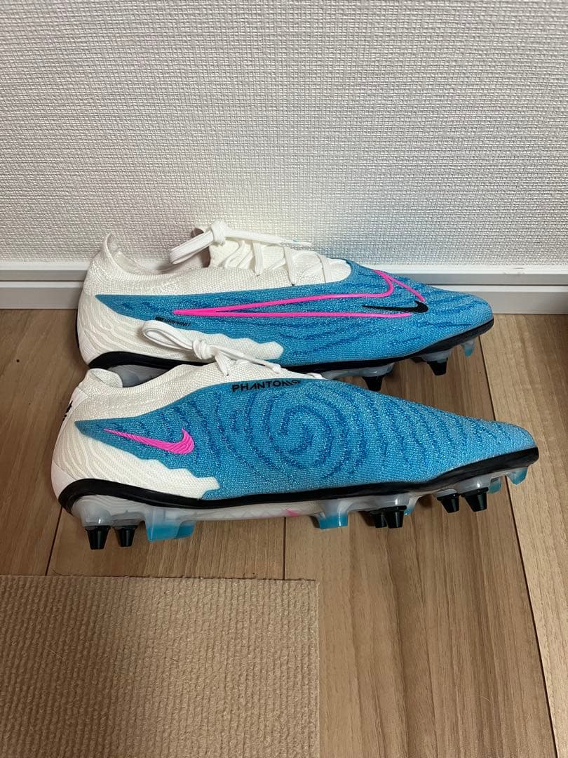 Nike Phantom サッカーシューズ 青/白/ピンク