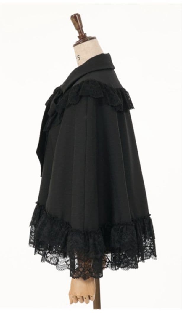 【新品タグ付】axes femme『リボン付レースフリルコート』Fサイズ　黒色