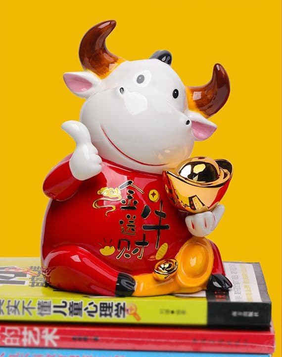 家のリビング、寝室、書斎の装飾、金牛送財貯金箱の置物