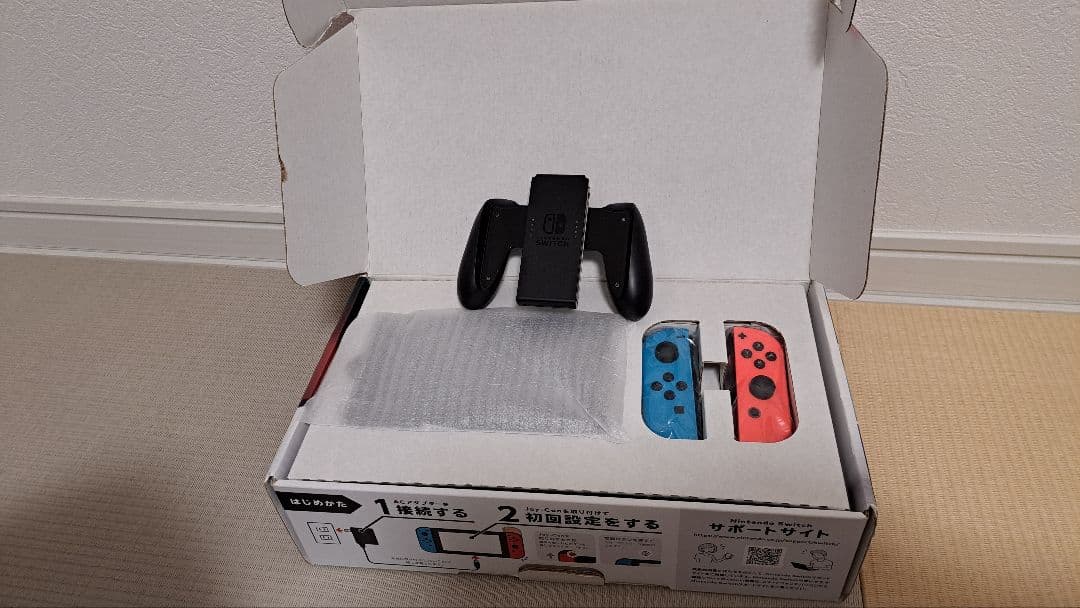 Nintendo Switch 本体 ネオンブルー/ネオンレッド　大泉洋