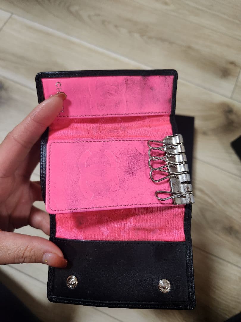 【人気モデル】CHANEL CCロゴ キーケース ネイビー