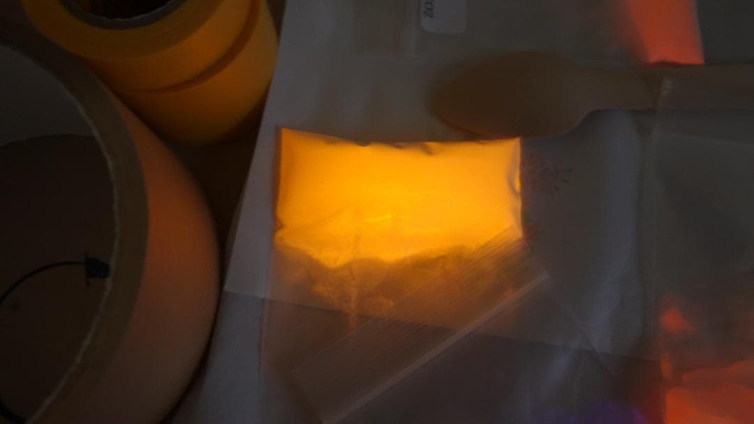 本年最終の入荷分♪ 蓄光 ゾックスフォスファー オレンジ発光 ２０μm 　１ｋｇ