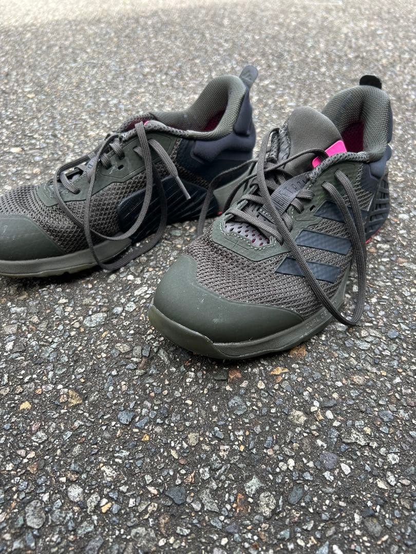adidas レスミルズ ドロップセット3 黒 ピンク シューズ 28.0
