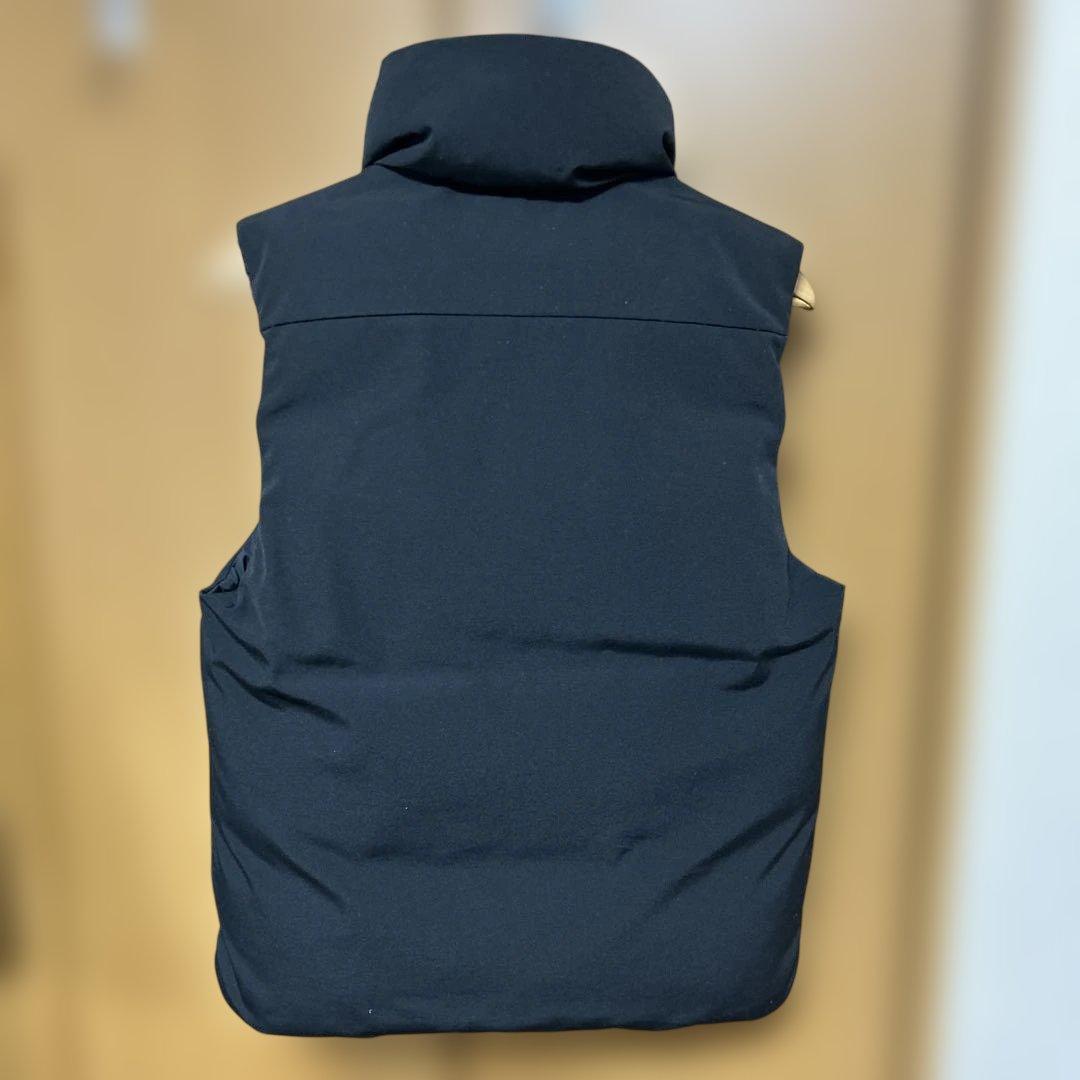 【美品】ビームス別注　カナダグース　モントリオールベスト　Sサイズ　カナダ製