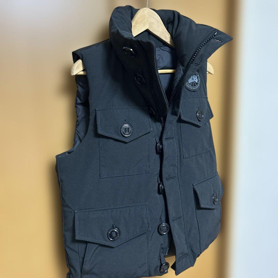 【美品】ビームス別注　カナダグース　モントリオールベスト　Sサイズ　カナダ製