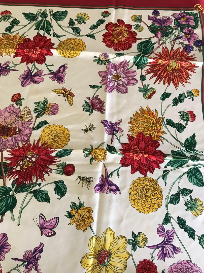 GUCCI グッチ シルク100% スカーフ