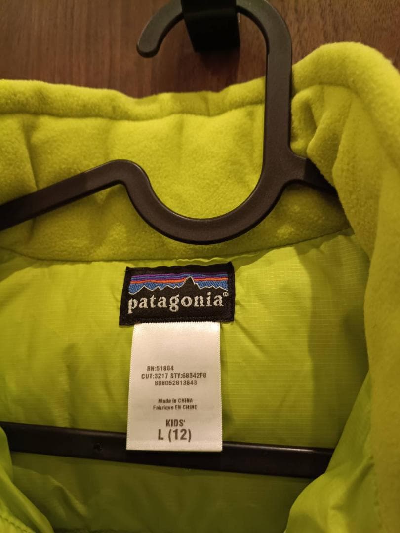 patagonia ライムグリーン ダウンベスト　キッズ L (12)