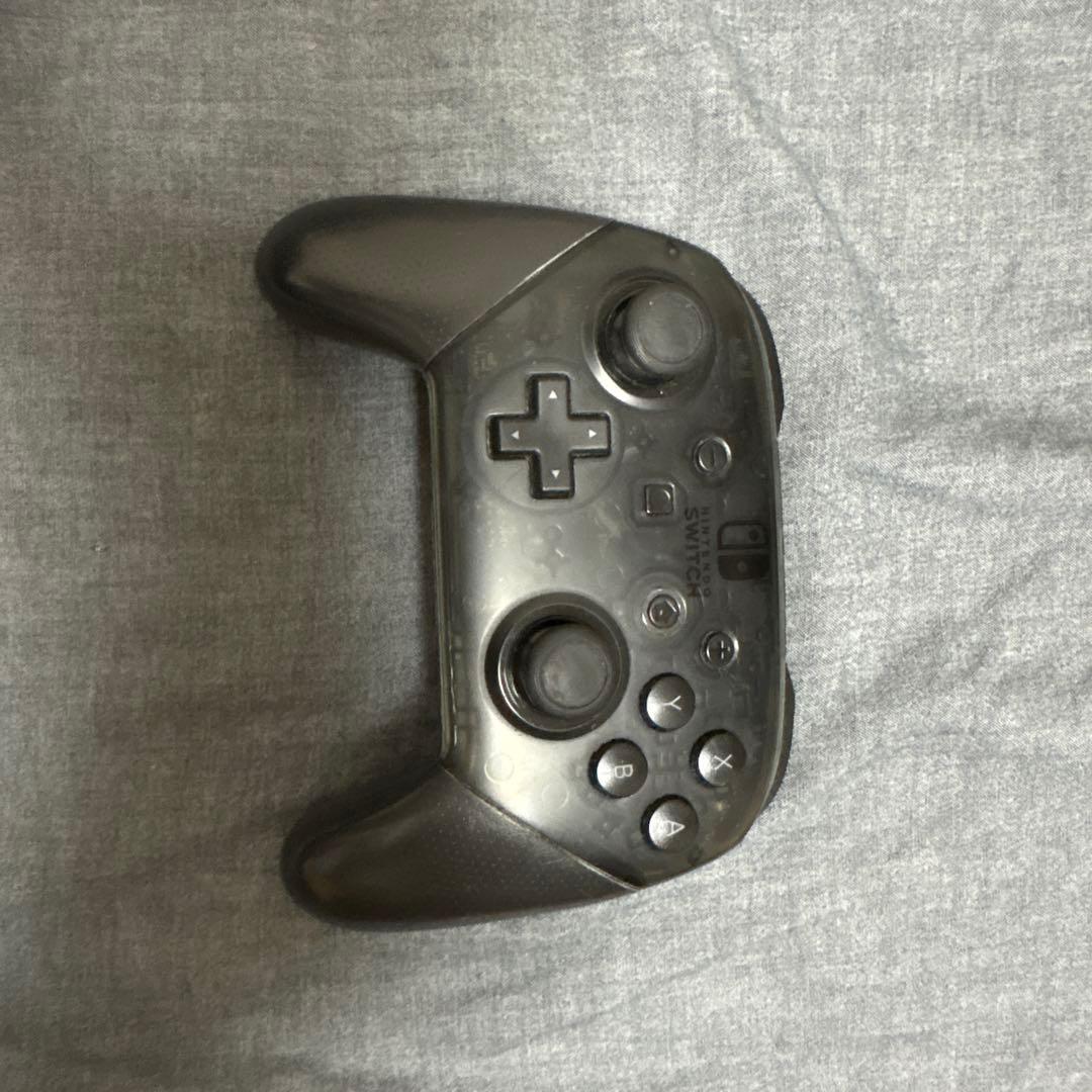 ユ*タ様 Nintendo Switch 本体とコントローラー3つ等々