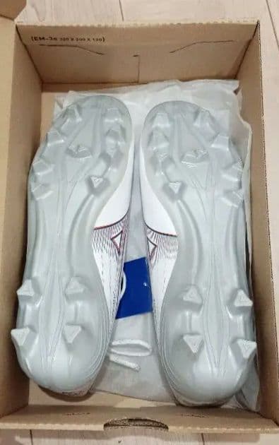 Mizunoサッカーシューズ　ミズノアルファ ホワイト　27ｃｍ