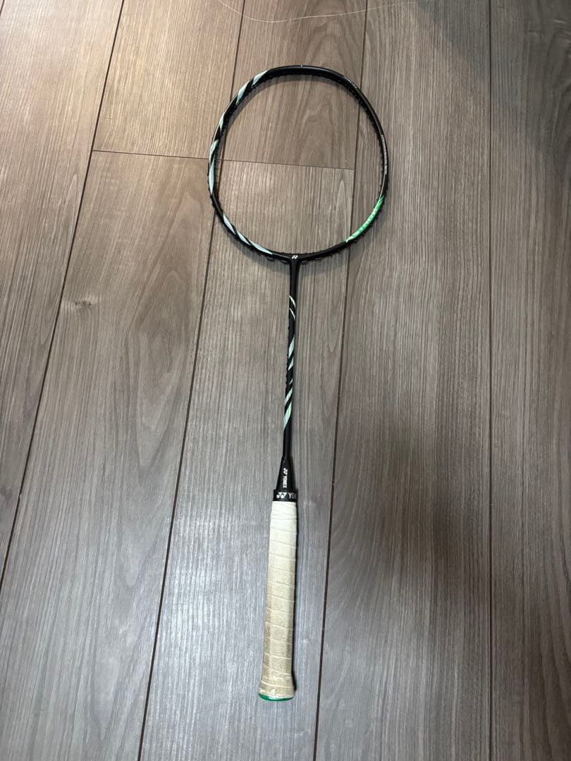 YONEX ASTROX11 アストロクス　バドミントン　ラケット