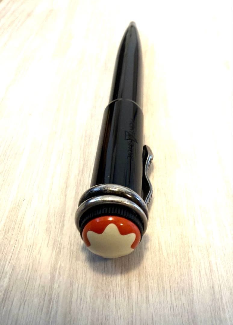 モンブラン（Montblanc）のヘリテイジコレクション「ルージュ＆ノワール」
