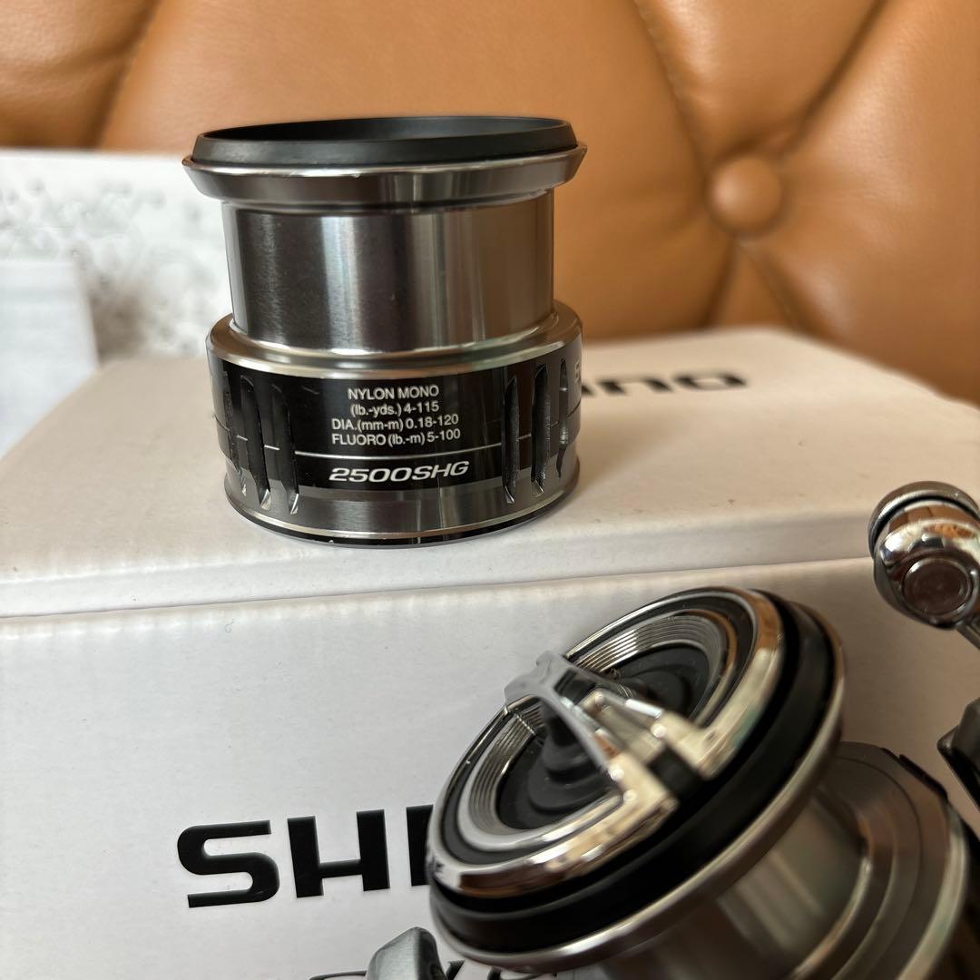 SHIMANOナスキーC3000HG （2500SHGサブスプール付き）