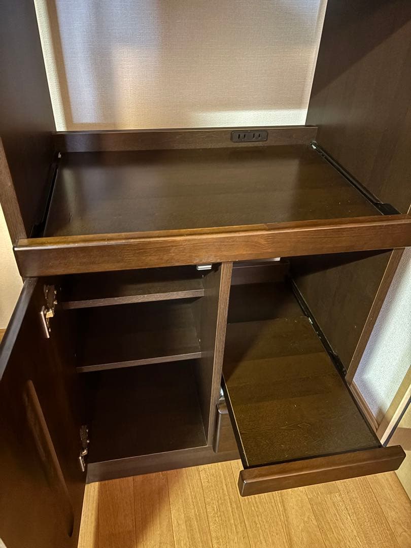 専用‼️【美品】食器棚 収納キャビネット ガラス扉付き