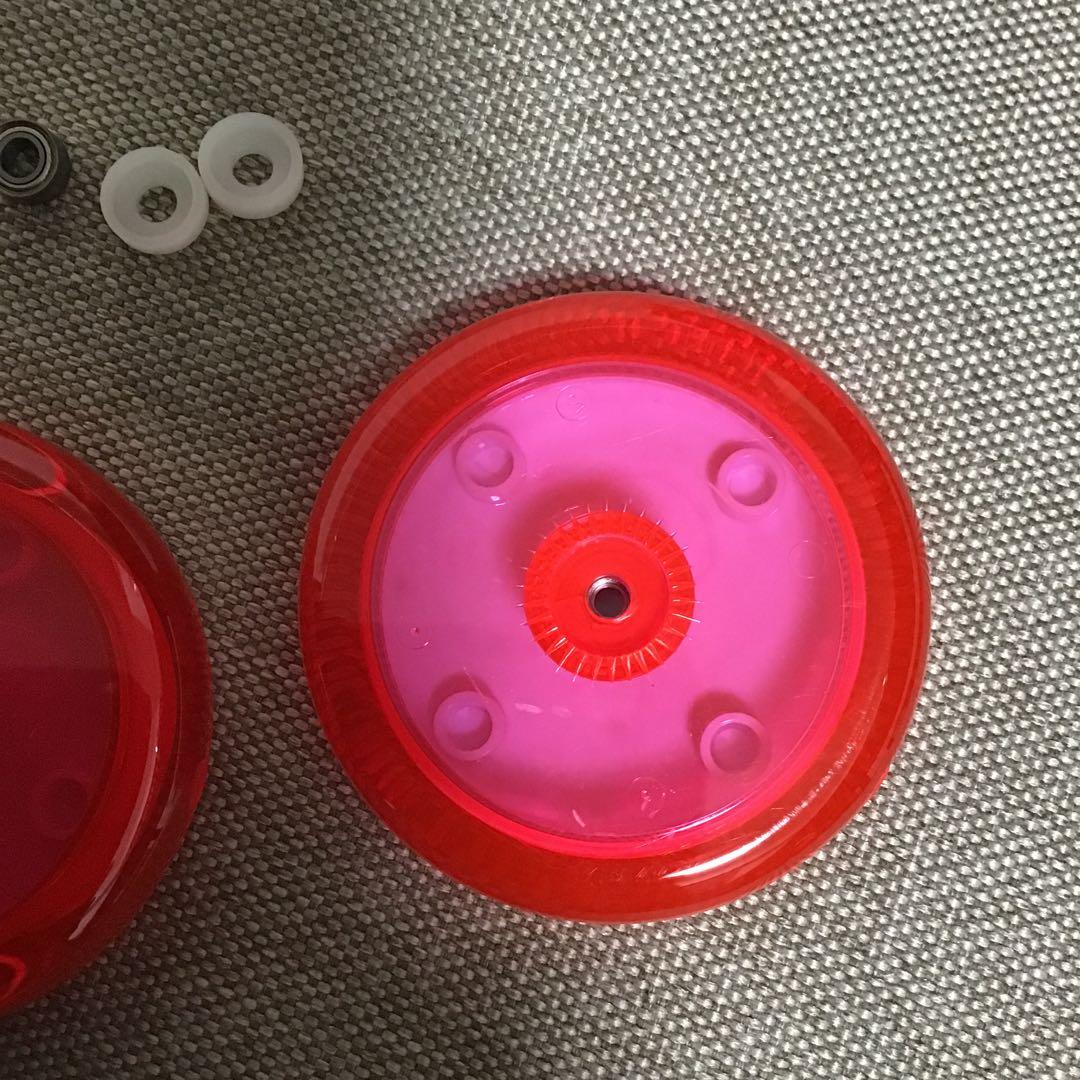 YOMEGA RAIDER ヨーヨー デッドストック　ネオンレッド　ヨメガ