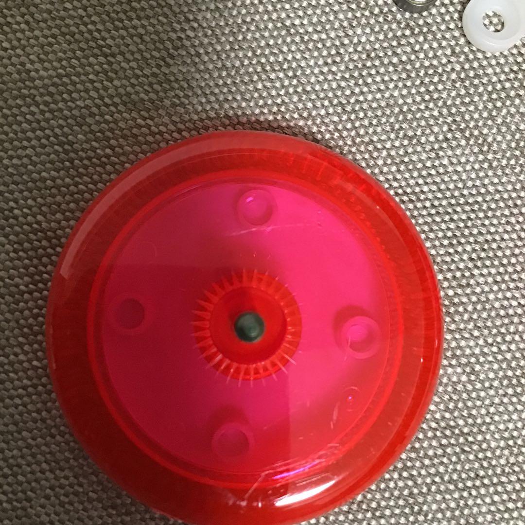 YOMEGA RAIDER ヨーヨー デッドストック　ネオンレッド　ヨメガ