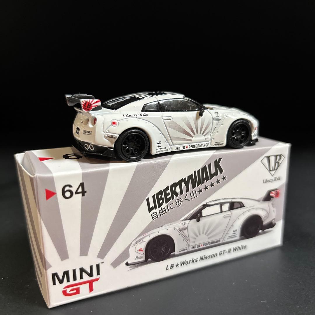 カボチャ様限定　リバティーウォーク　LBWK GT-R R35 1/64 絶版
