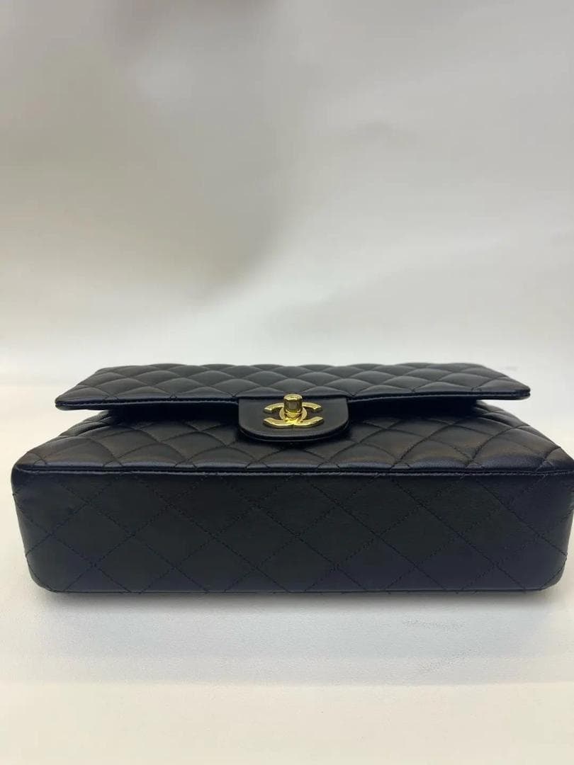 CHANELクロスボディバッグ