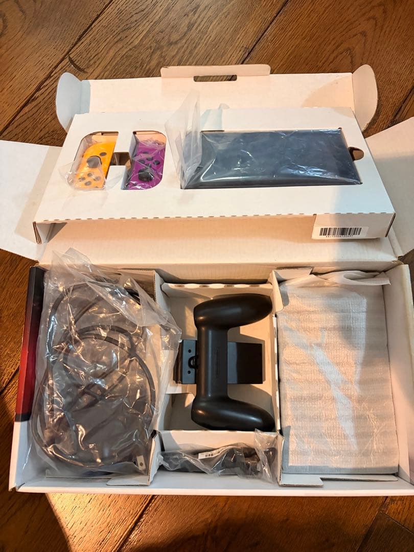 Nintendo Switch 本体(ジョインコンストラップ1つ欠品)