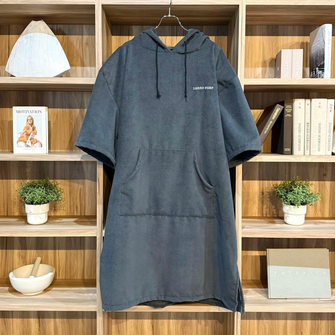 便利グッズ☆LUSSO SURF お着替えポンチョ　グレー⭐︎ロンハーマン