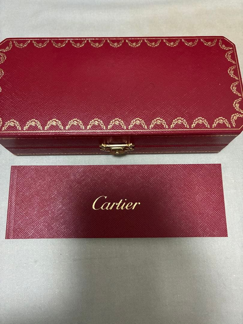 【箱、証明書付】カルティエ　ボールペン