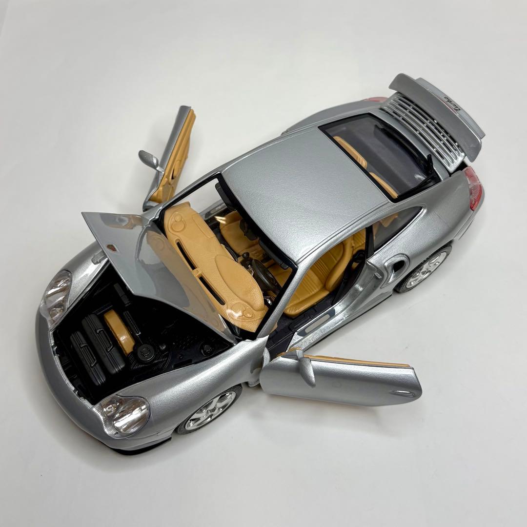 burago ポルシェ 911ターボ 1999 1/18 996ターボ