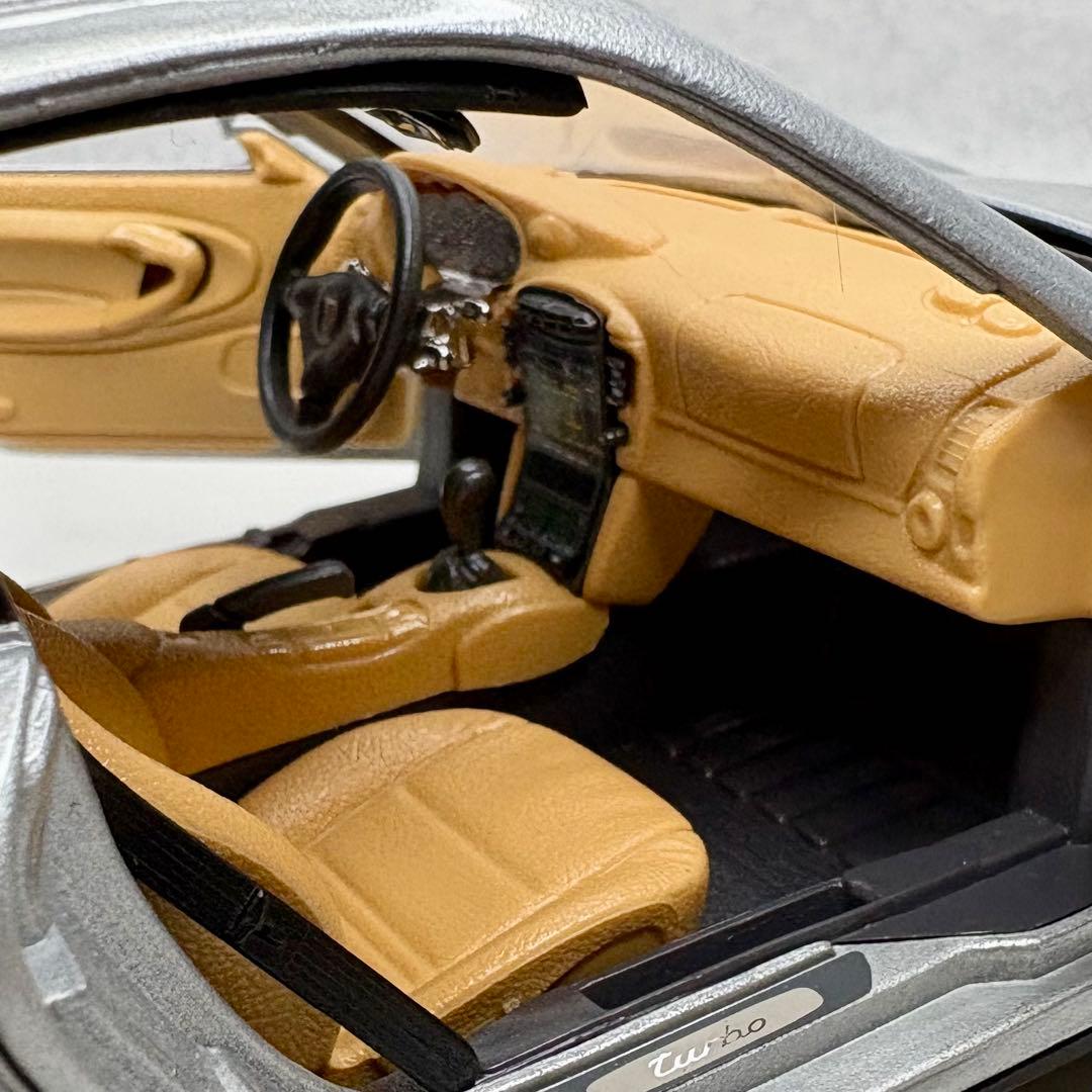 burago ポルシェ 911ターボ 1999 1/18 996ターボ