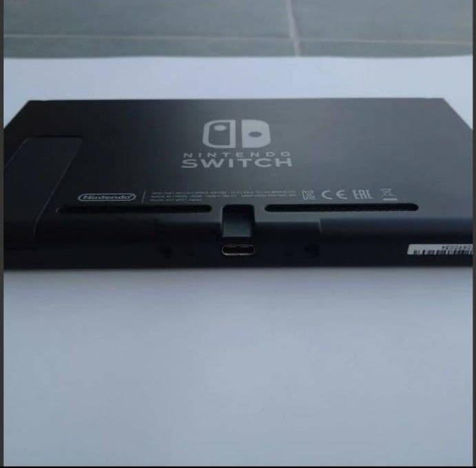 NintendoSwitch本体＆32Gメモリーカード＆クリアカバー
