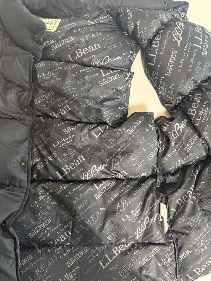 L.L.Bean OUT DOORSダウンベストBK表記（XL）