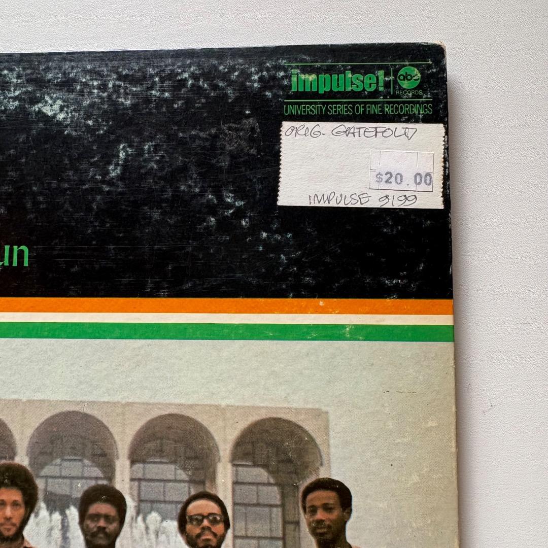 ◎中古LPレコード◎ファラオ・サンダース SUMMUM BUKMUM UMYUM