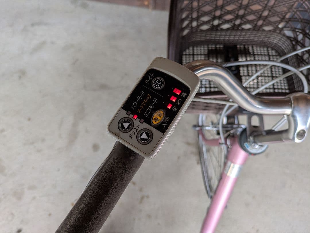 今人気の犬山市からの出品です。 電動アシスト自転車 室内保管で美品です。