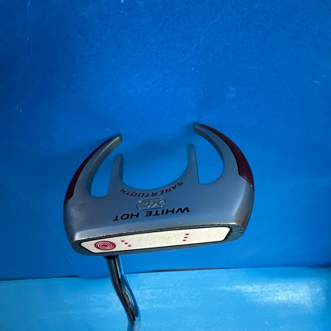 クラブ ODYSSEY WHITE HOT XG SABER TOOTH